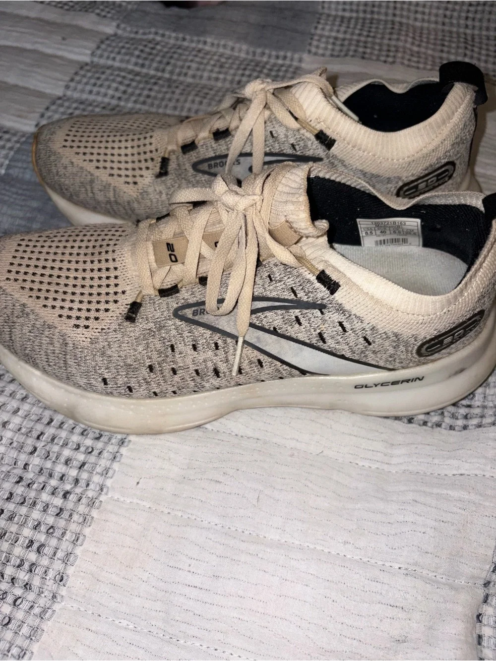Womens brooks tennis shoes